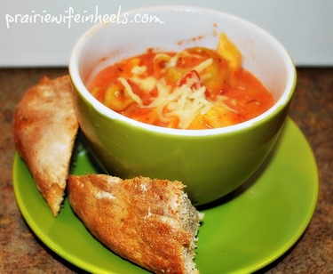 tomato tortellini soup